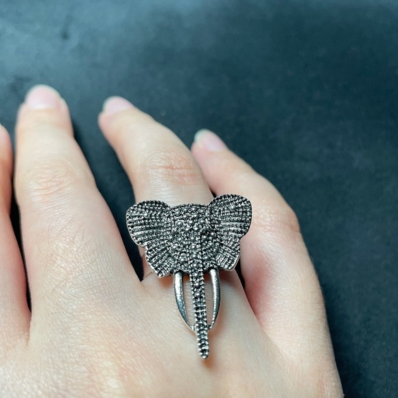 Elephant Statement Ring - Picture 5 of 7